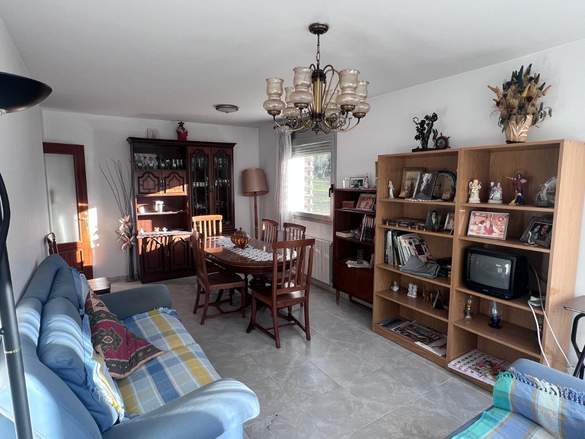 Imagen piso 10menjador 4 si.jpg